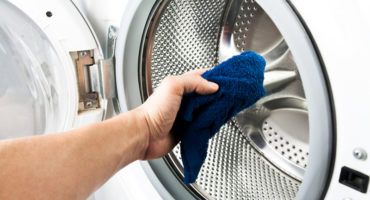 Hvordan overvinne mugg i en vaskemaskin?