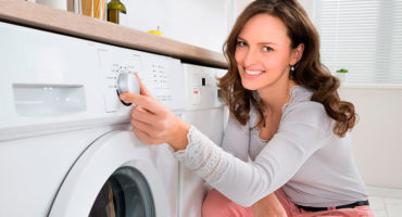 Hvordan rengjøre vaskemaskinen med sitronsyre?