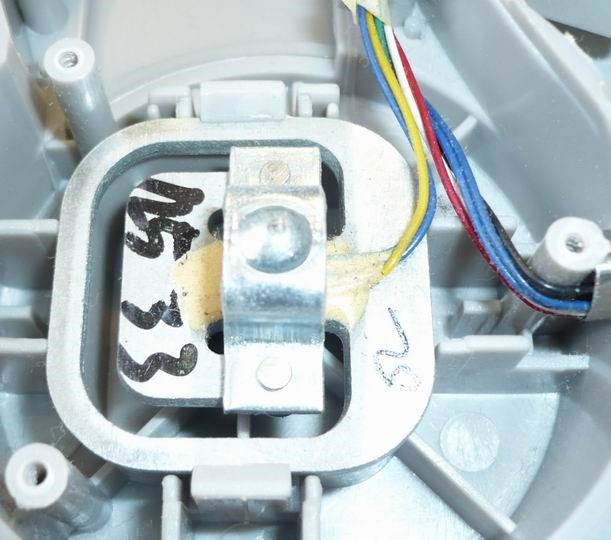 Lattian elektronisten vaakojen vaurioiden syyt. Kuinka korjata vika omilla käsillä?
