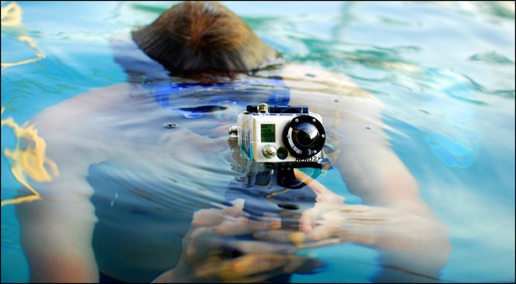 Càmera d'acció per rodar en profunditat: una visió general dels millors models