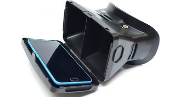 Älypuhelimien virtuaalitodellisuuslasit (VR)
