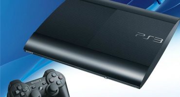 Sammenligning av PS3 og PS4 spillkonsoller, likheter og forskjeller