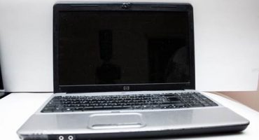 Čo robiť, ak sa laptop sám vypne