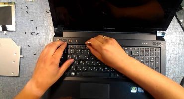 As principais razões pelas quais a tela não liga o laptop e como corrigi-lo