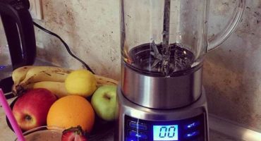 How to fix a blender with your own hands: the causes of breakdown, disassembly and repair of the blender
