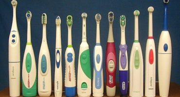 Escova de dentes elétrica a bateria - eficiência, confiabilidade, durabilidade?