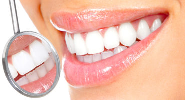 Elektrická zubná kefka: výhody, účinnosť čistenia, kontraindikácie