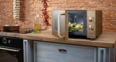 Micro-ondes dans la cuisine - options d'hébergement (photo) et un support de bricolage